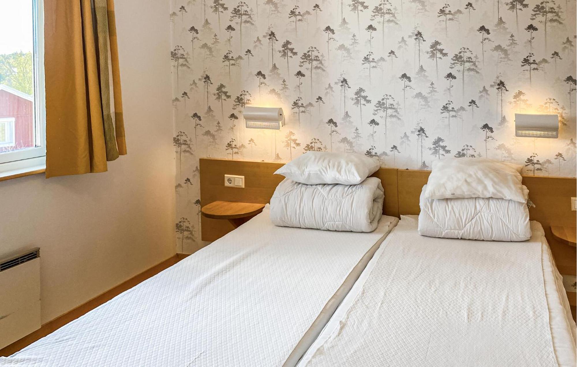 Lovely Home In Hok With Wifi Екстер'єр фото