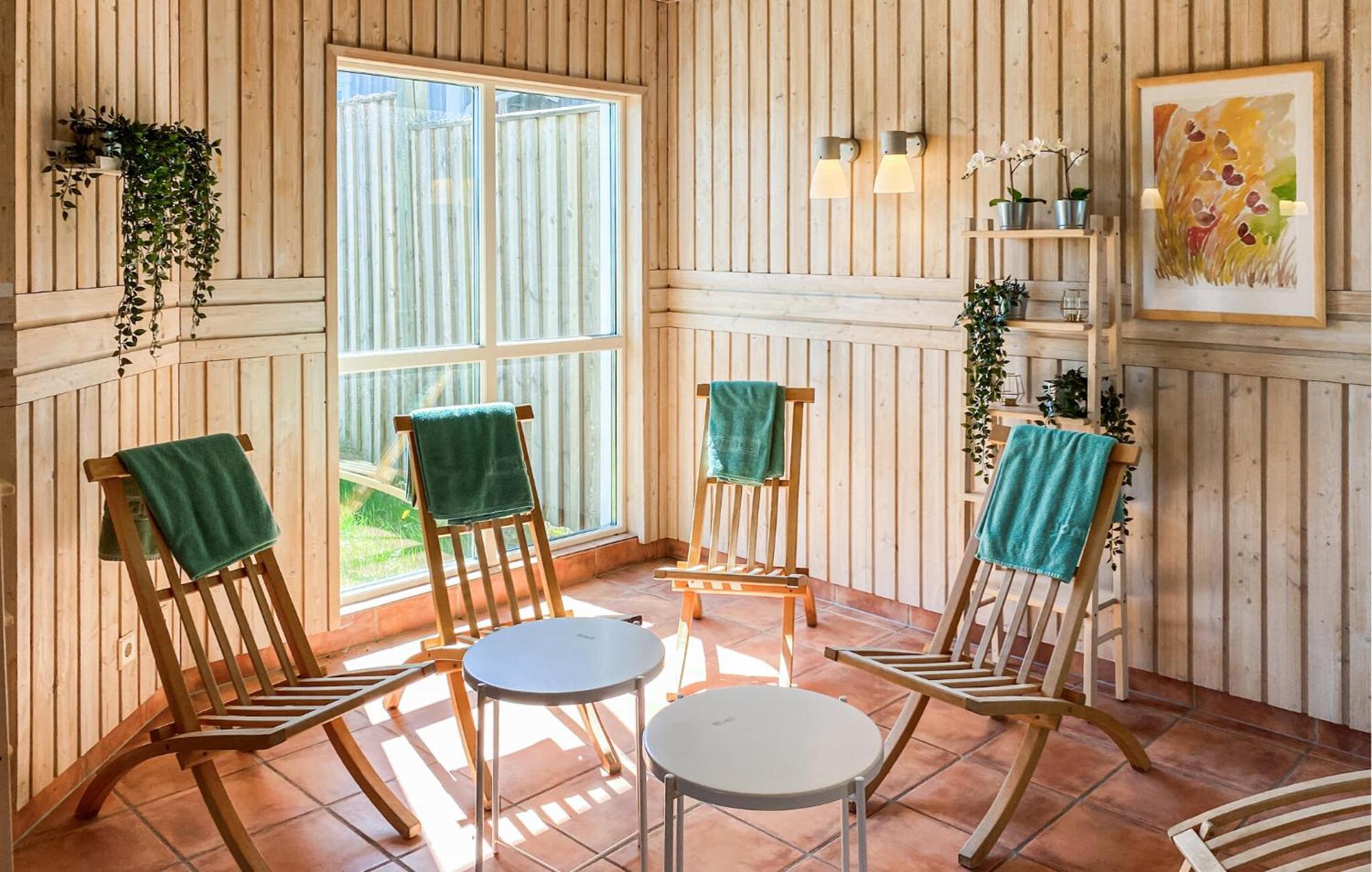Lovely Home In Hok With Wifi Екстер'єр фото